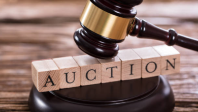 What are the benefits of a forward auction?